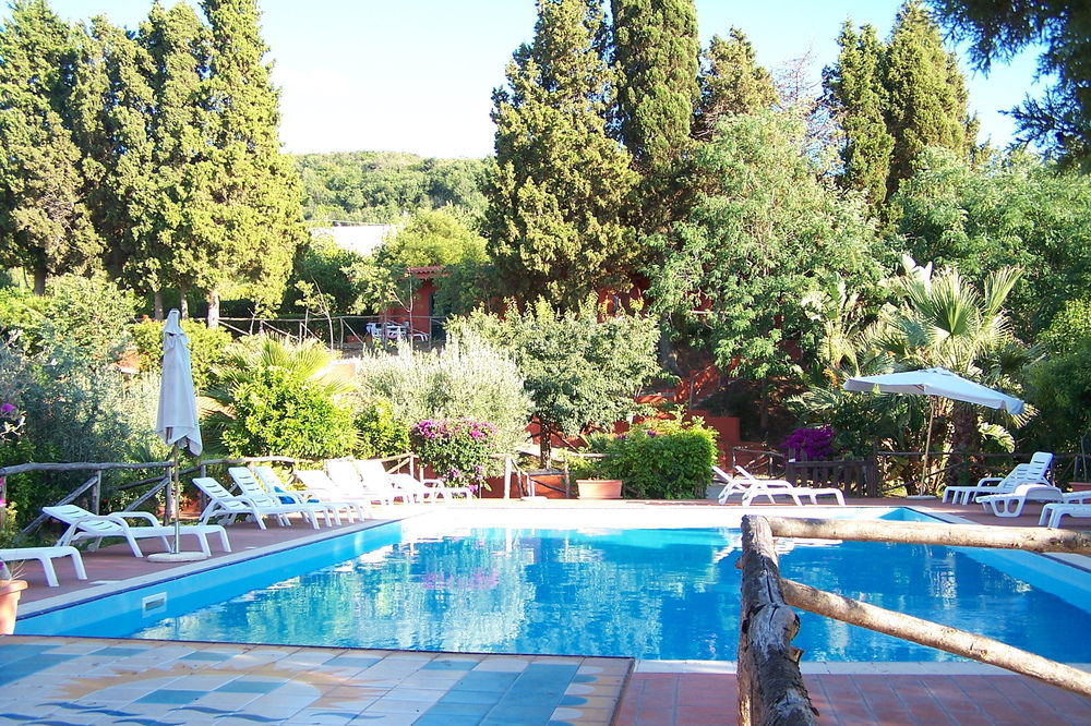 سانتا دومينيكا Agriturismo Ruralia المظهر الخارجي الصورة